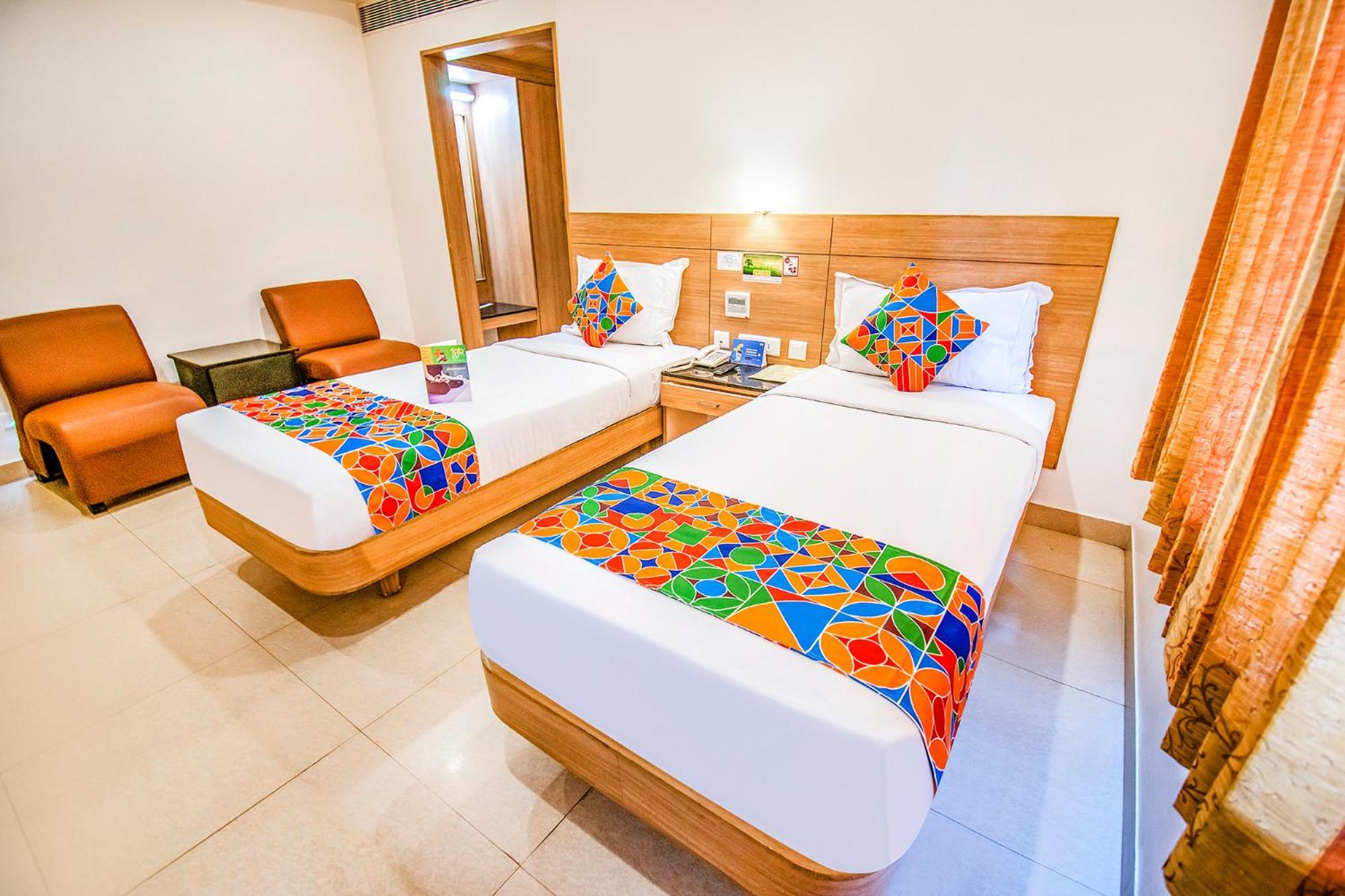 קוימבטור Fabhotel Prime Royal Castle Gandhipuram מראה חיצוני תמונה