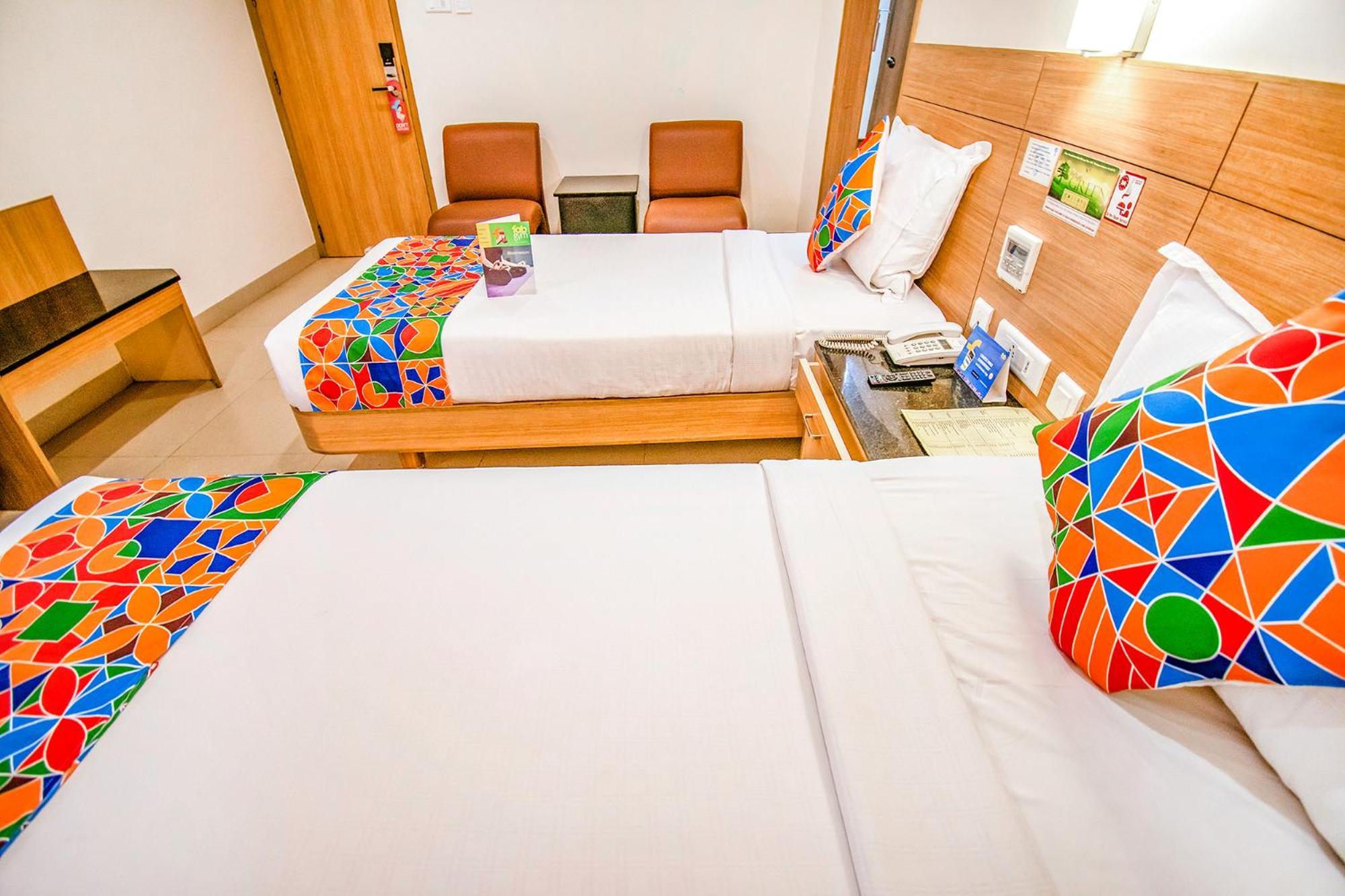 קוימבטור Fabhotel Prime Royal Castle Gandhipuram מראה חיצוני תמונה