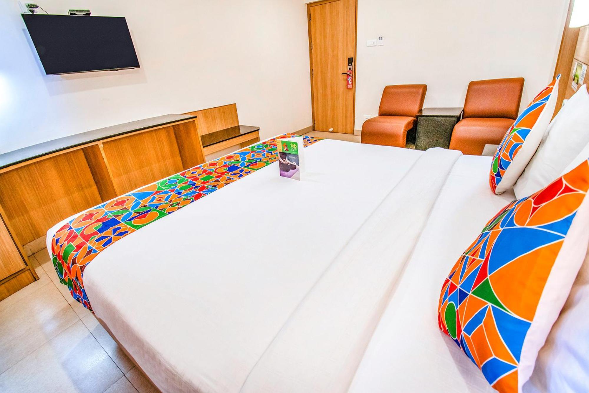 קוימבטור Fabhotel Prime Royal Castle Gandhipuram מראה חיצוני תמונה