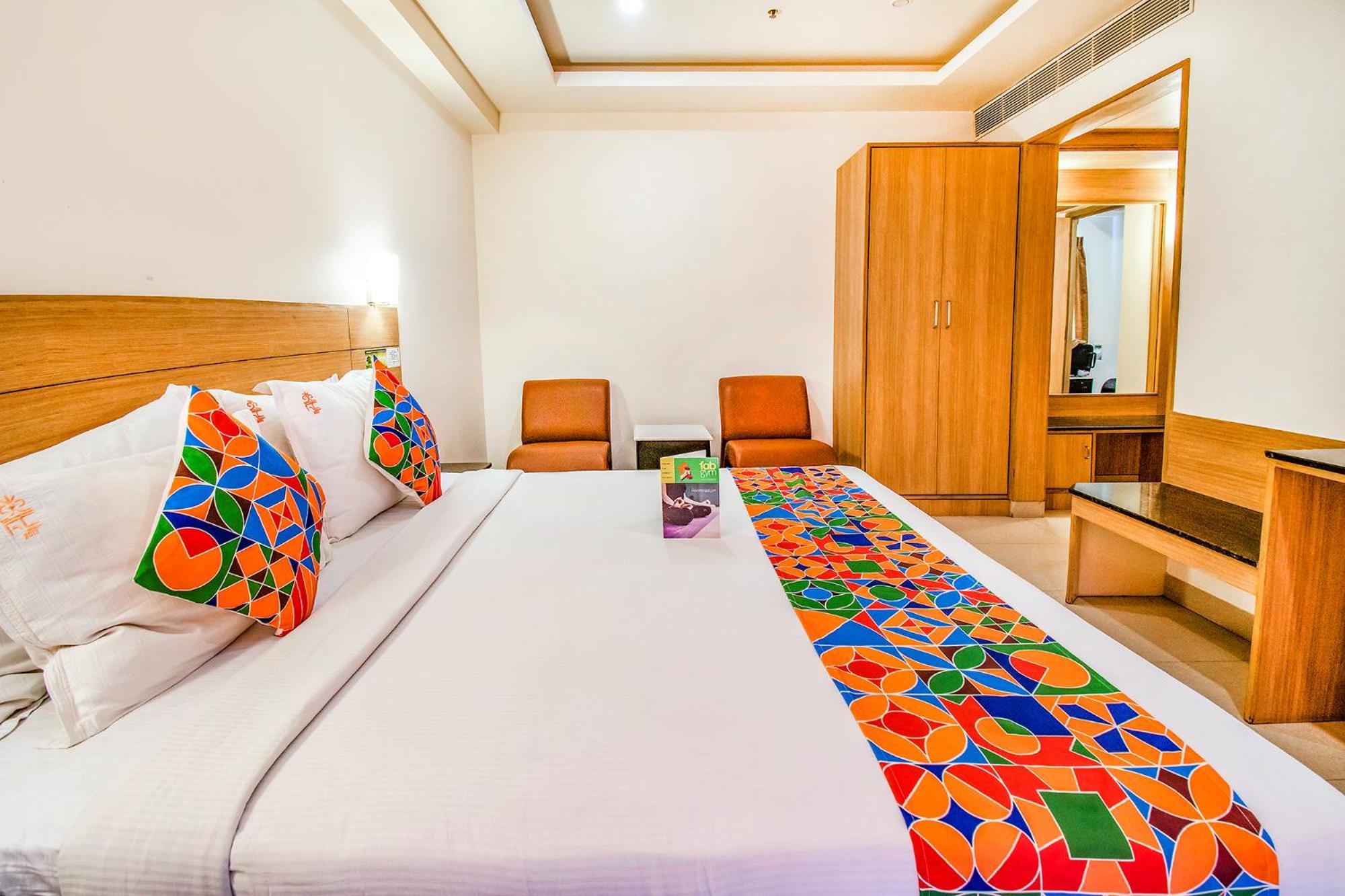 קוימבטור Fabhotel Prime Royal Castle Gandhipuram מראה חיצוני תמונה