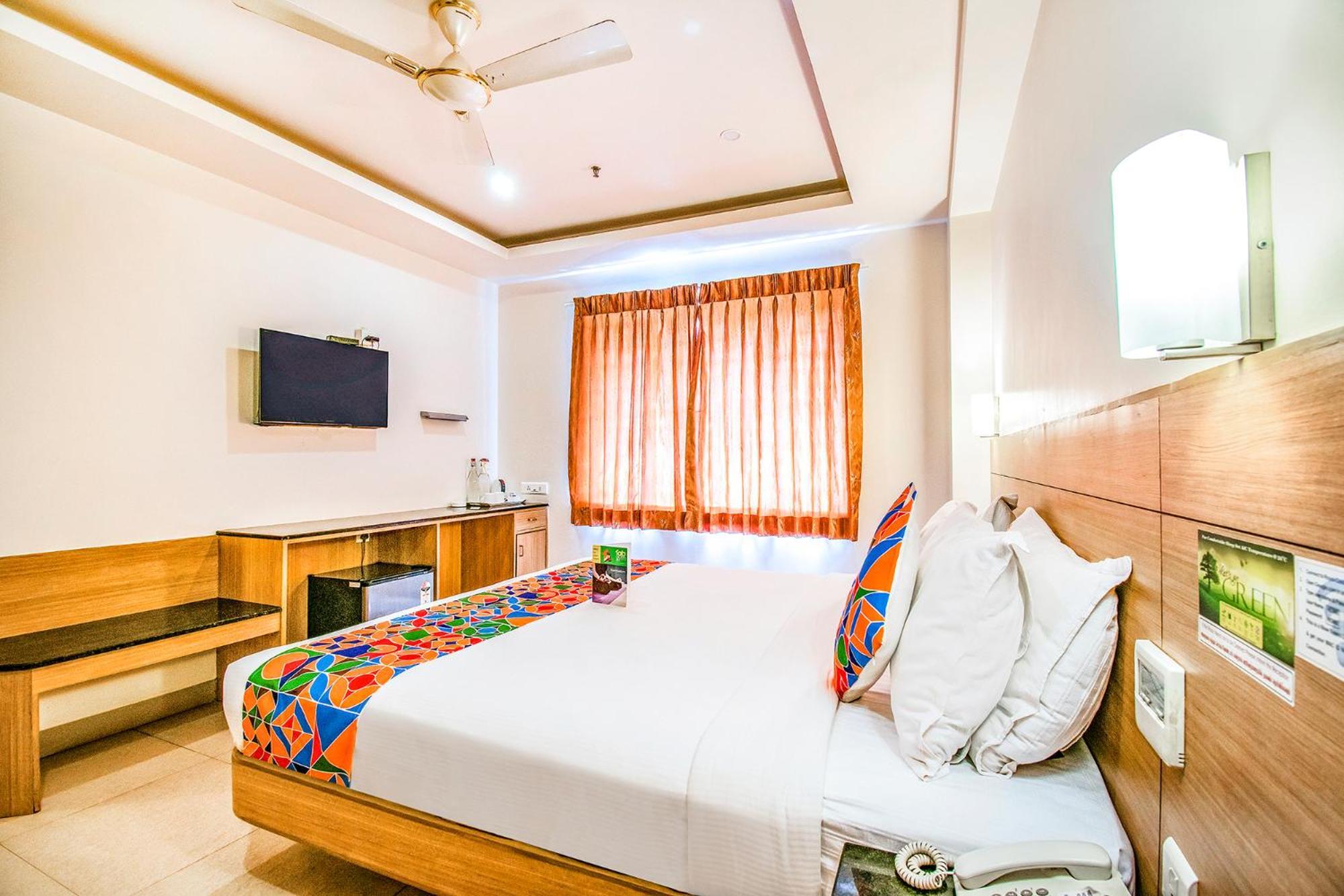 קוימבטור Fabhotel Prime Royal Castle Gandhipuram מראה חיצוני תמונה
